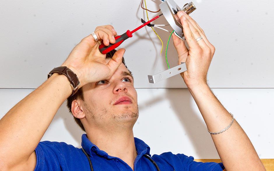 travail électricien Nandy